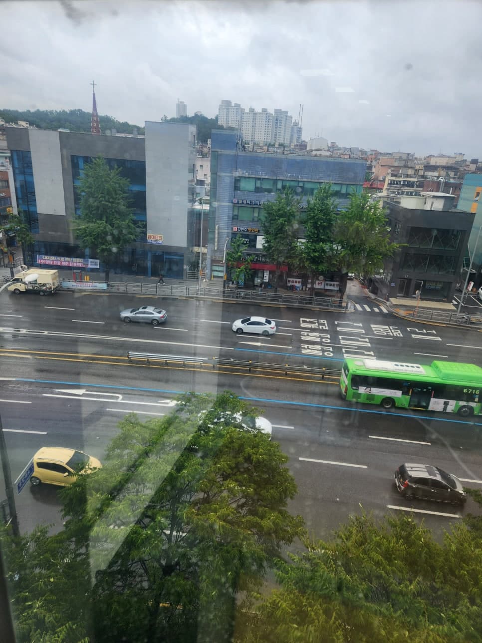 채무자 소유 부동산에 근저당권이 설정되어 있으나 설정 당시로부터 10년 이상이 지났을 경우 근저당권말소 청구의 소를 제기할 수 있을지 여부 이미지 1