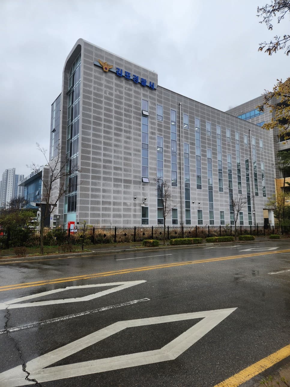 스토킹 범죄 경기김포경찰서 피의자 조사 동석 사례 이미지 1